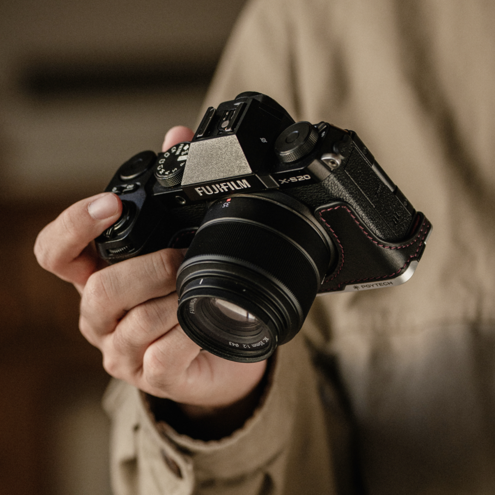 Leather Camera Case (For FujiFilm)