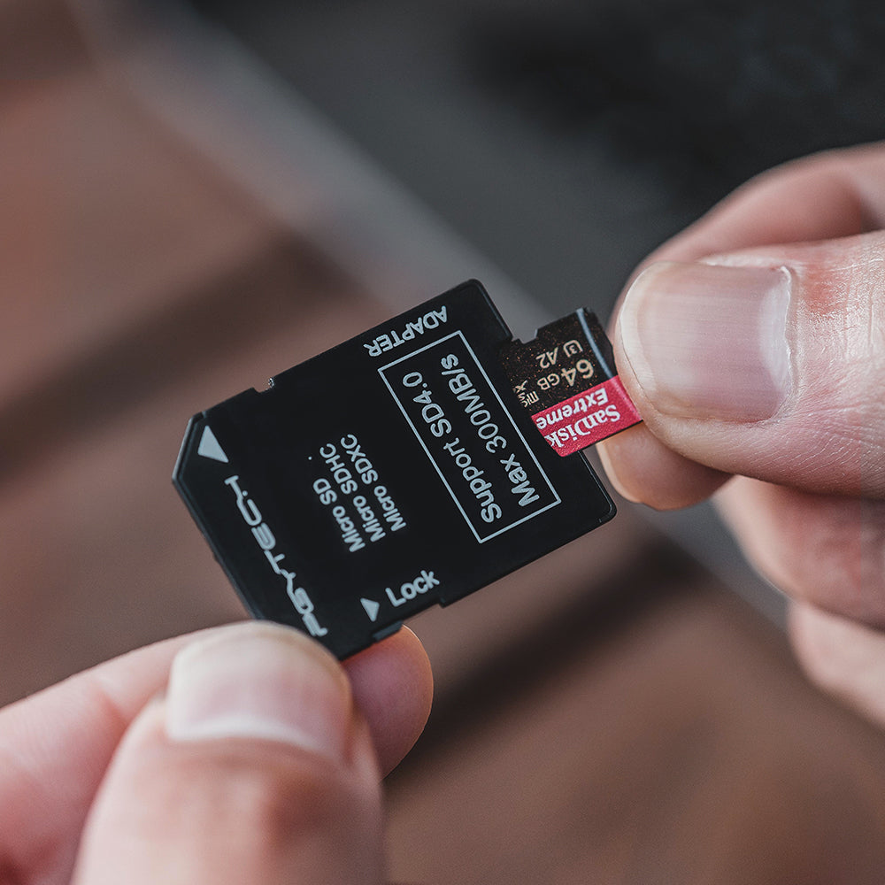 CFexpress CreateMate Card Reader Case