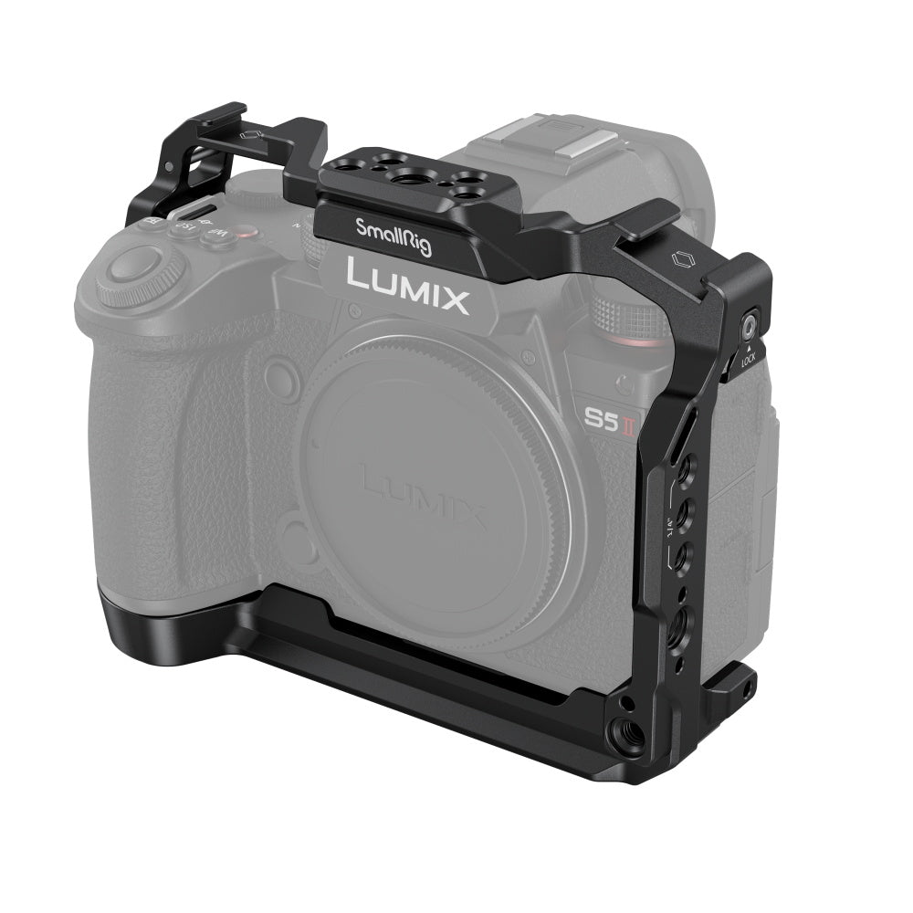 SmallRig 4022 cage for Panasonic LUMIX S5 II and S5 IIX