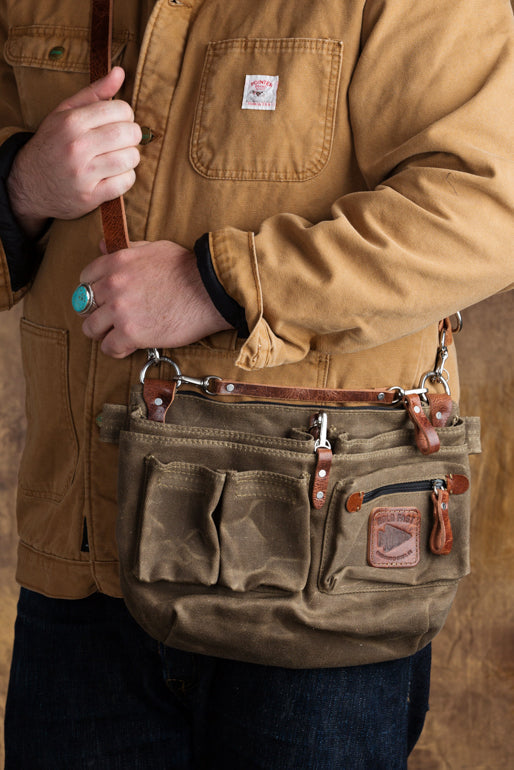 Leather Explorer Lens Quiver | Leather Messenger Bag