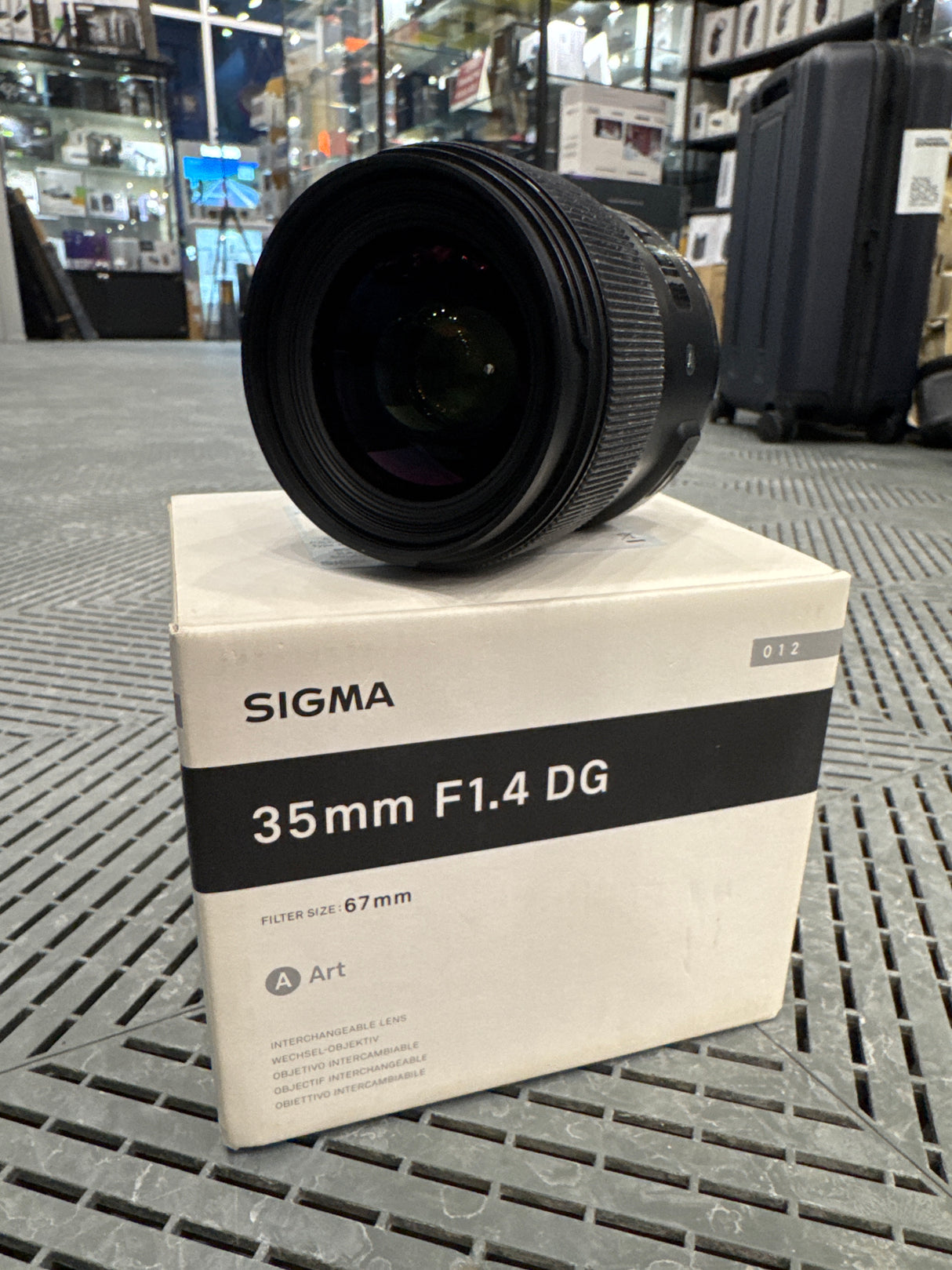 (USED) Sigma 35mm F1.4 DG Lens for Nikon F Mount