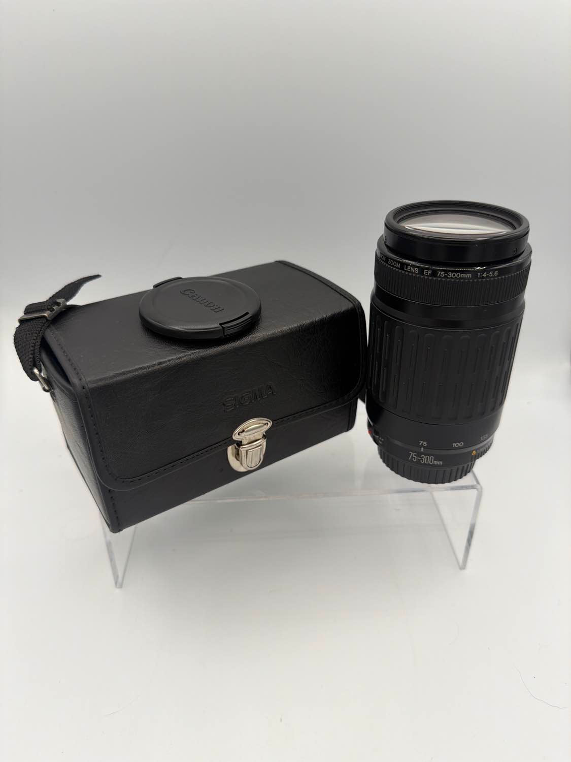 (Used) Sigma 75-300mm EF f4–5.6