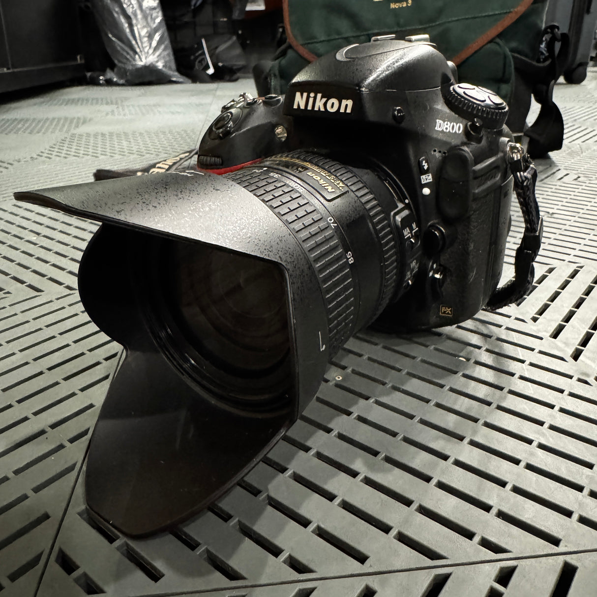 (USED) Nikon D800 with 24-85mm F3.5-4.5 G Lens