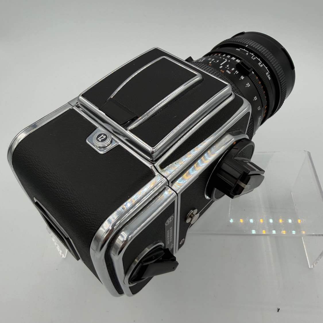 (Used) Hasselblad 500C/M & A12 Back with Hasselblad Carl Zeiss 4/50 Distagon T* Lens