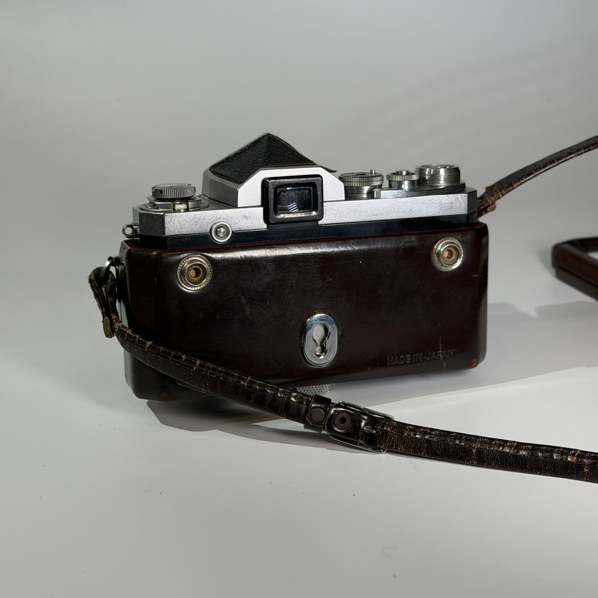 (USED) Nikon F Eye Level Prism SLR Camera with Nikkor SC 50mm f/1.4 Lens