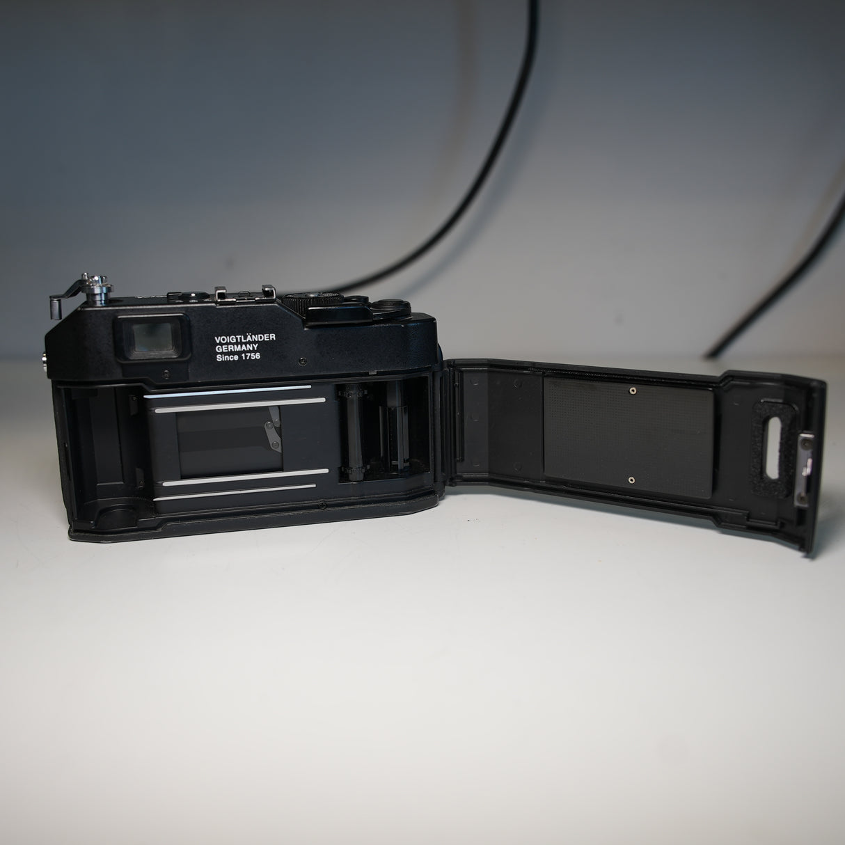 (USED) Voigtländer Bessa R2 35mm Rangefinder Film Camera Bundle!