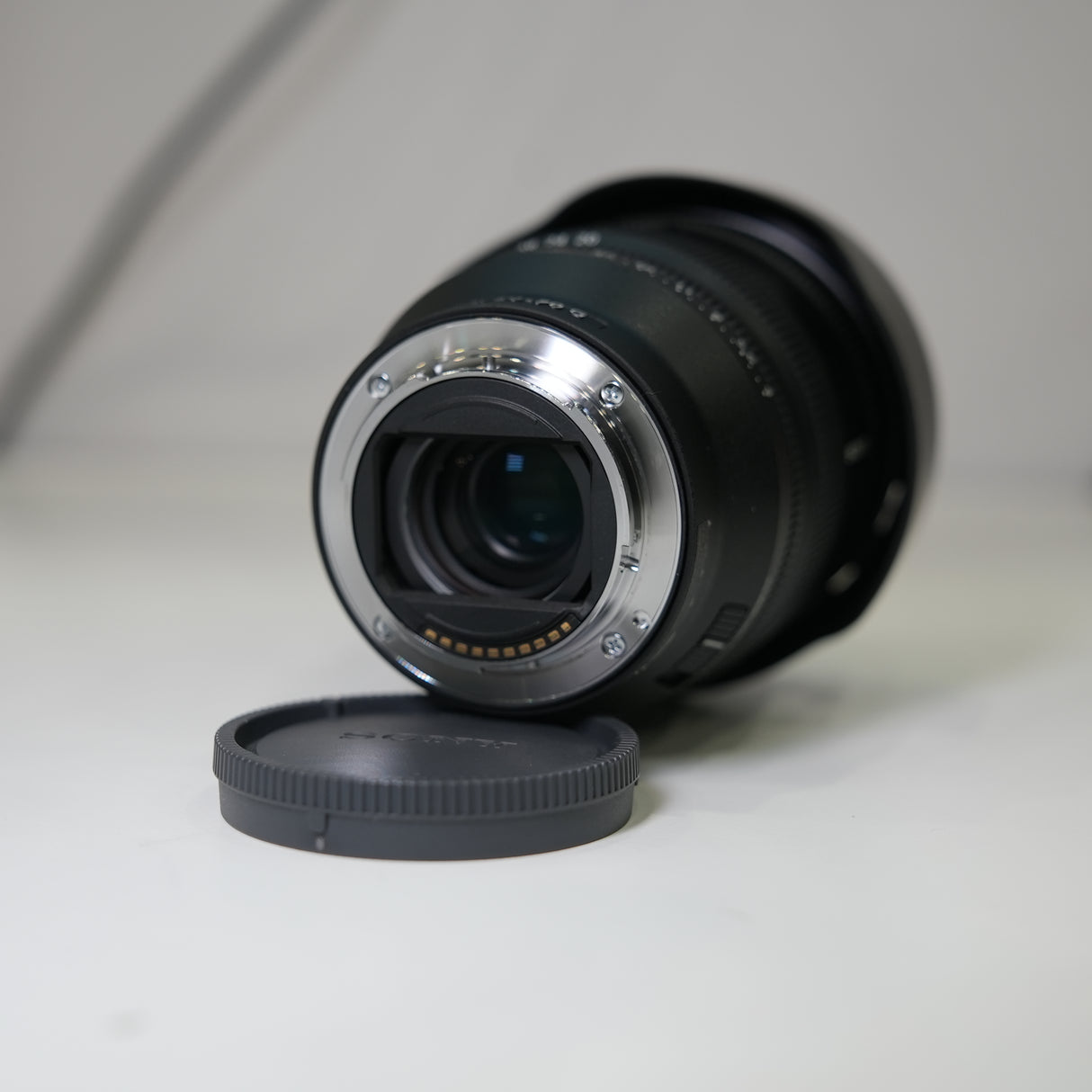 (USED) Sony FE 20-70mm f/4 G Lens