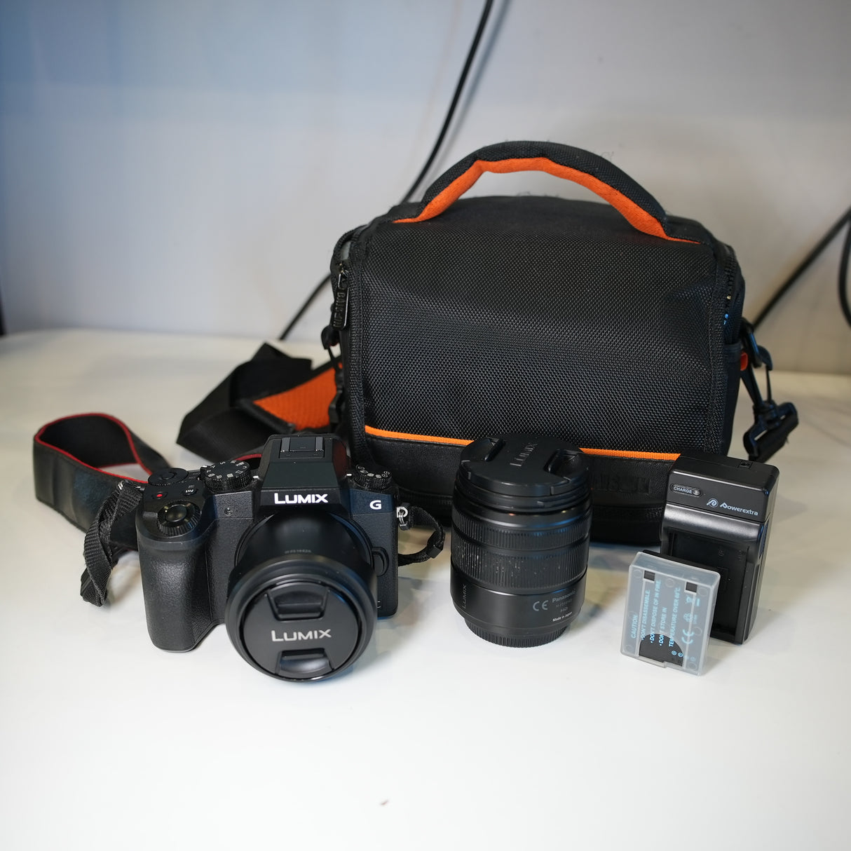 (USED) Panasonic LUMIX DMC-G7 Mirrorless Camera Bundle