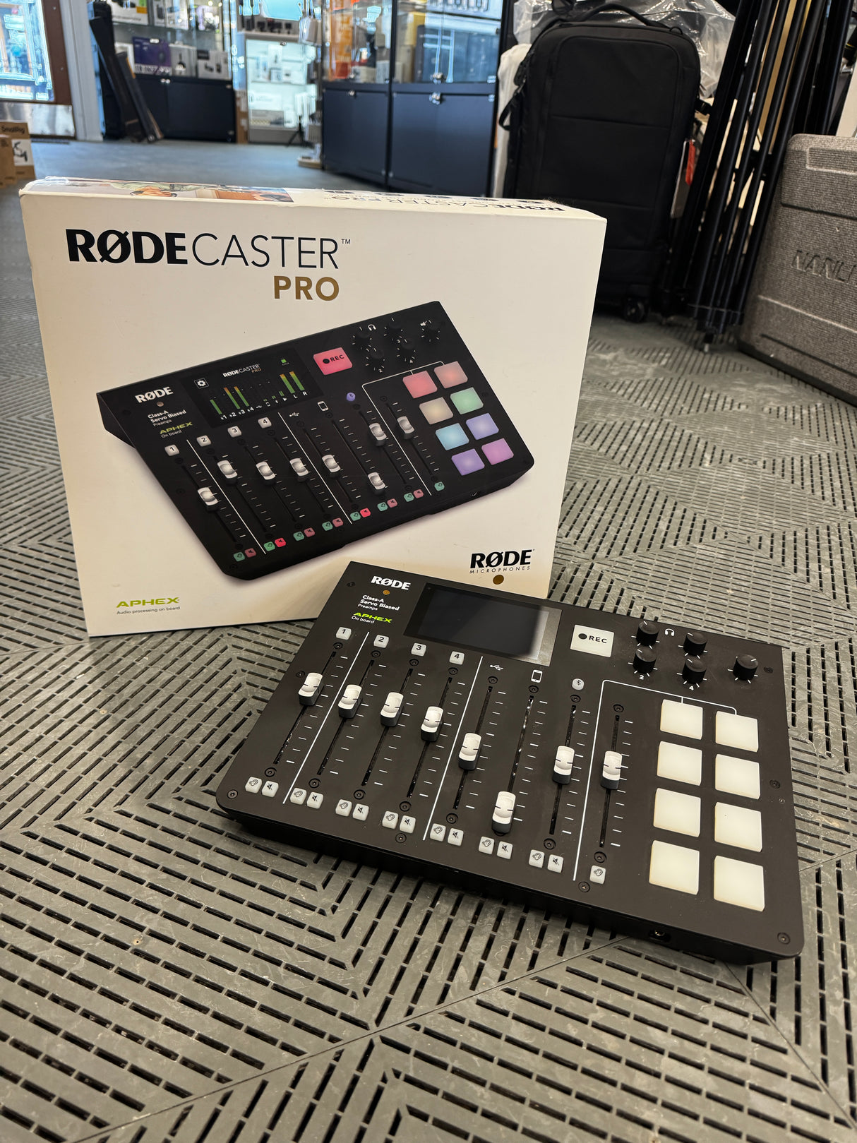 (USED) RODECaster Pro