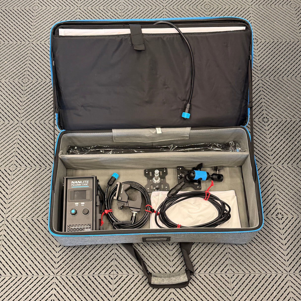 (USED) Nanlite PavoSlim 120C RGB LED Light Panel