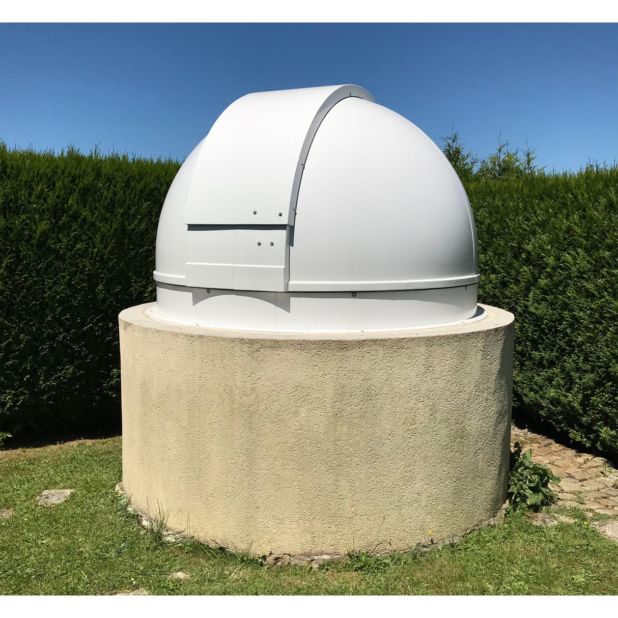 Pulsar 2.2m Short Height Observatory Dome