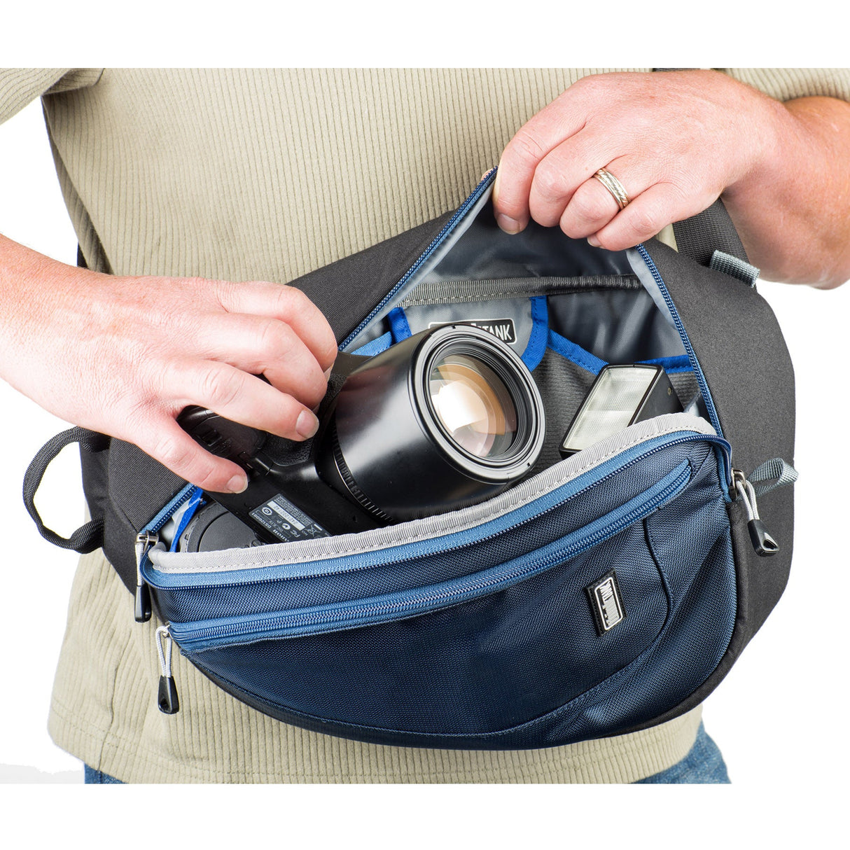 Think Tank Photo TurnStyle 10 V2.0 Sling Bag (Charcoal) - view 3