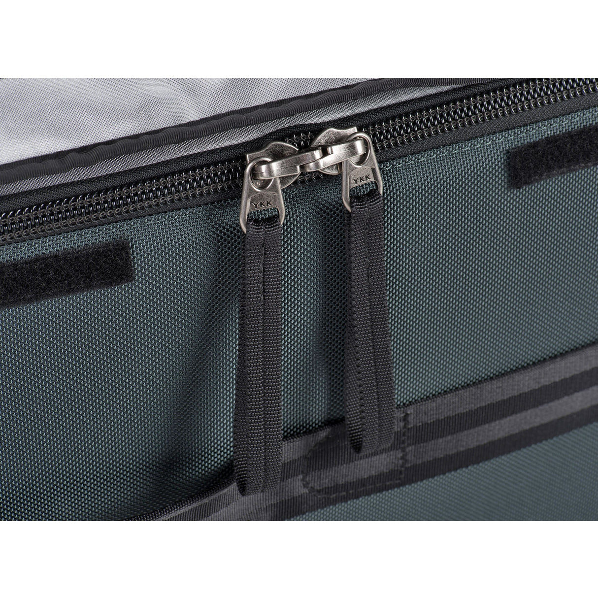 Think Tank Photo Video Tripod Manager 44 Rolling Case - view 4