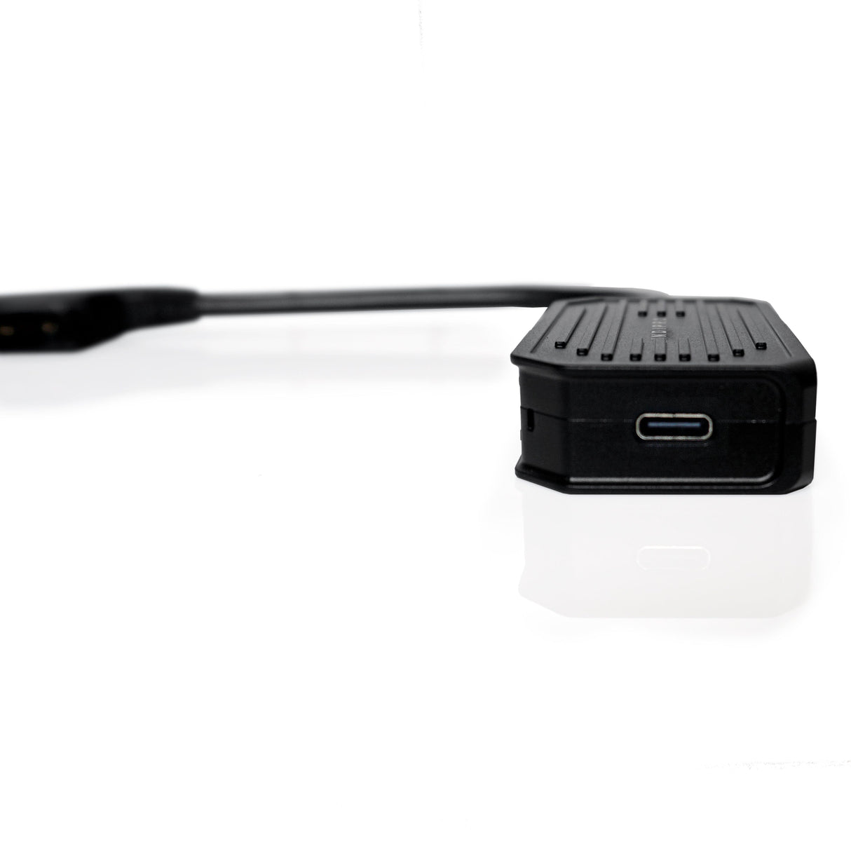 Indipro D-Tap to Type C-USB Quick Charging Adapter & Power Supply (10")