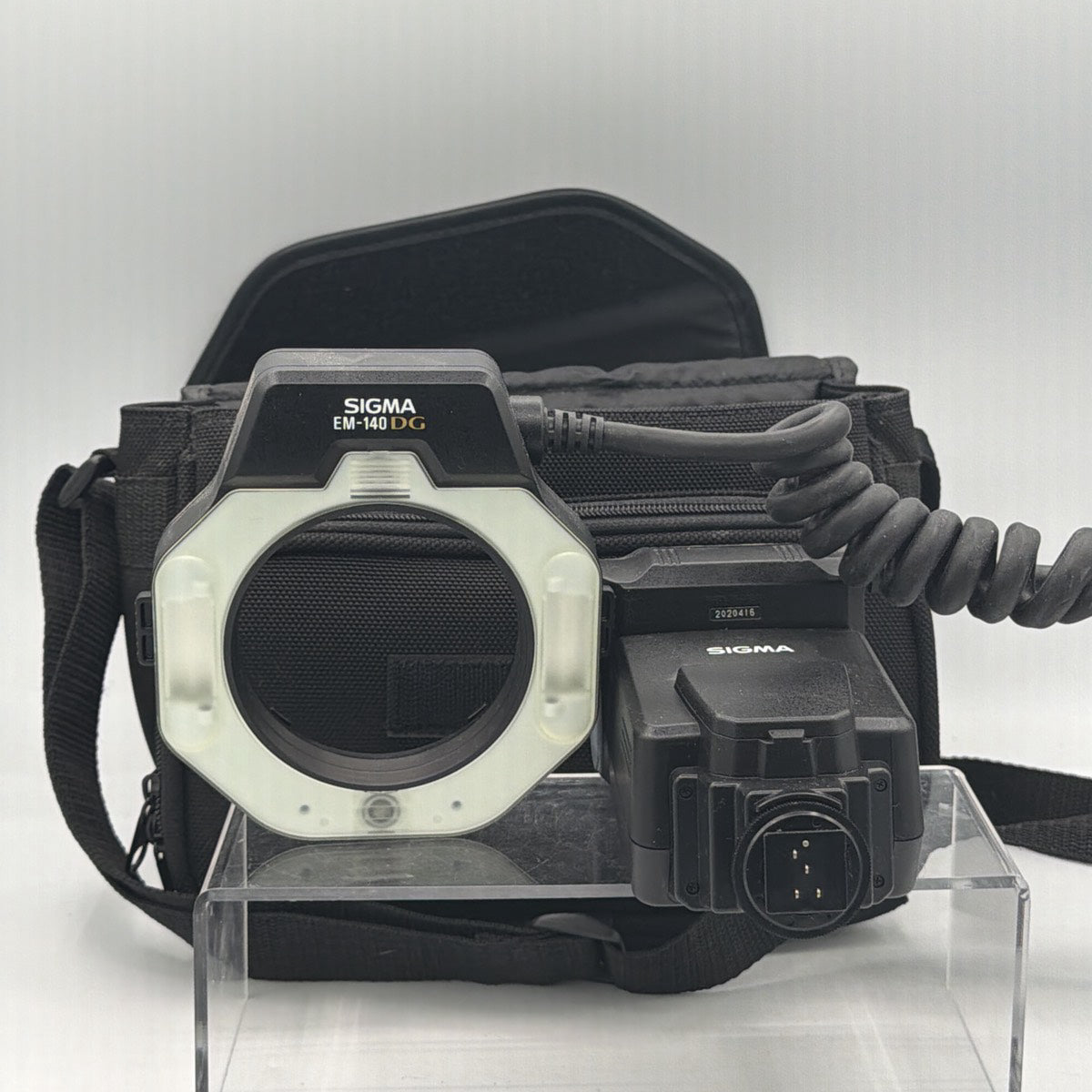 Used Sigma EM-140 DG Flash