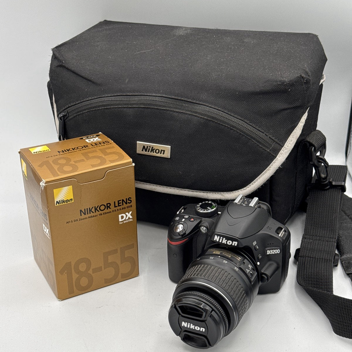 Used Nikon D3200 with 18-55mm f3.5-5.6G ED II Bundle Camera