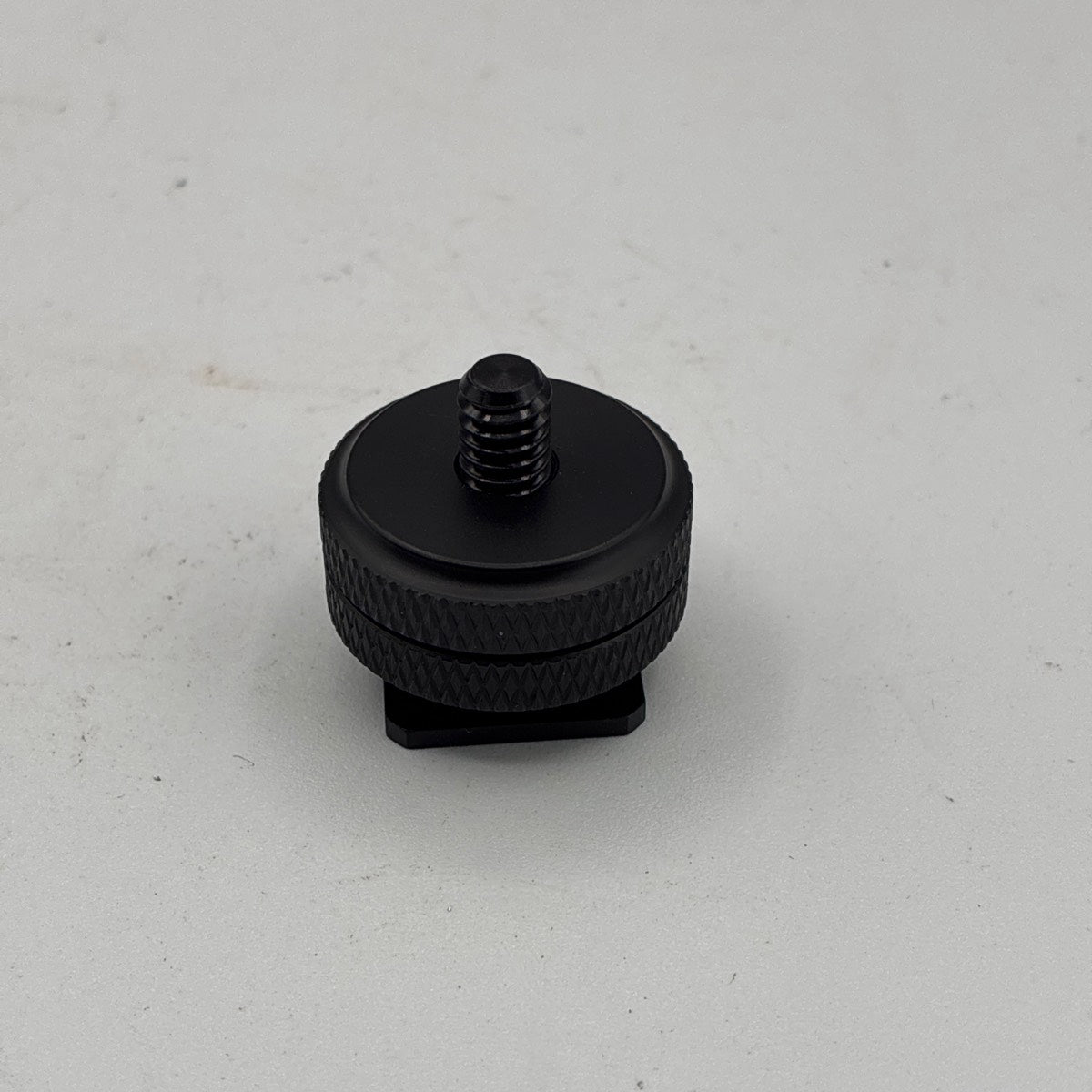 Used Neewer 1/4 Flash Hot Shoe Adapter