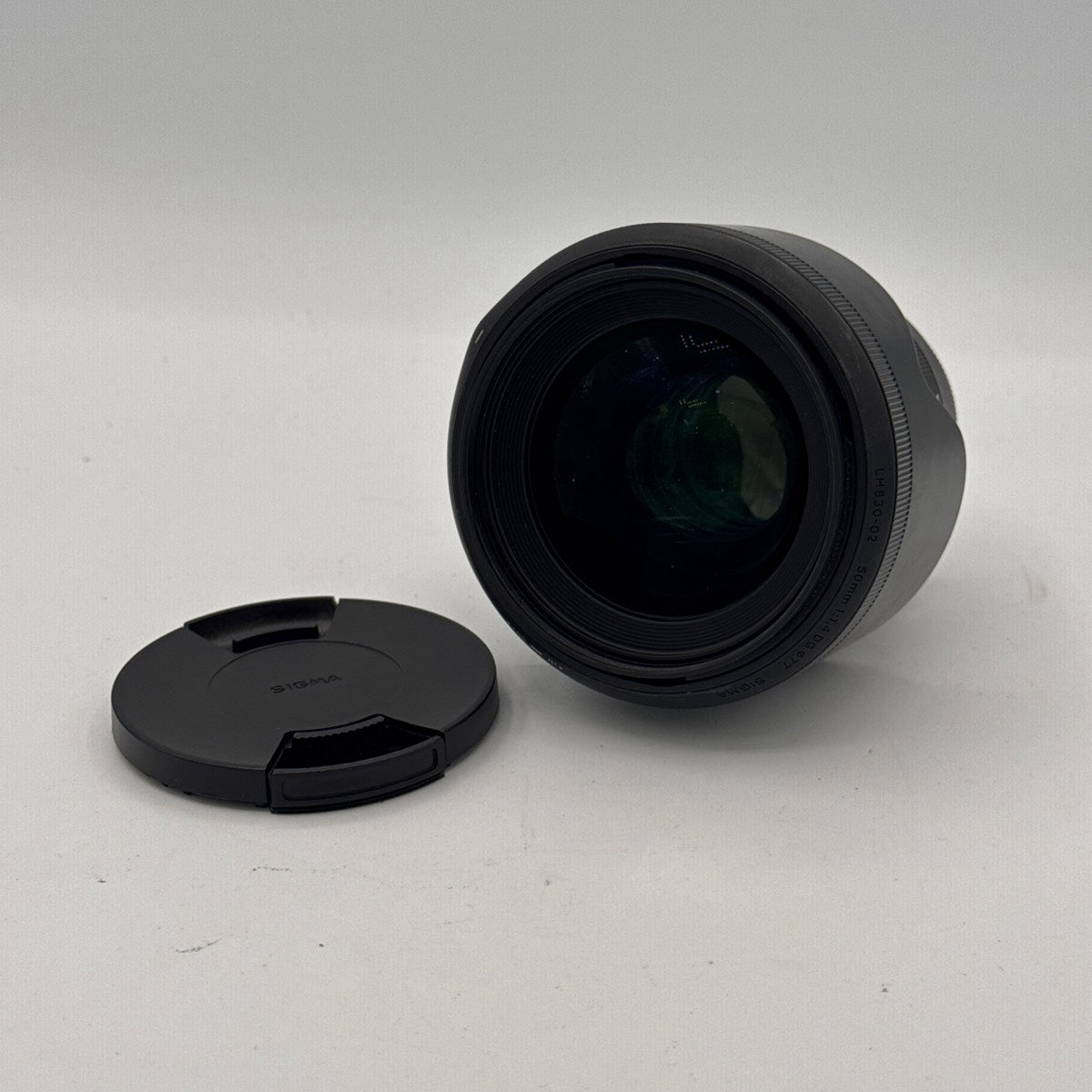 Used Sigma 50mm f/1.4 DG Art canon ef Lens