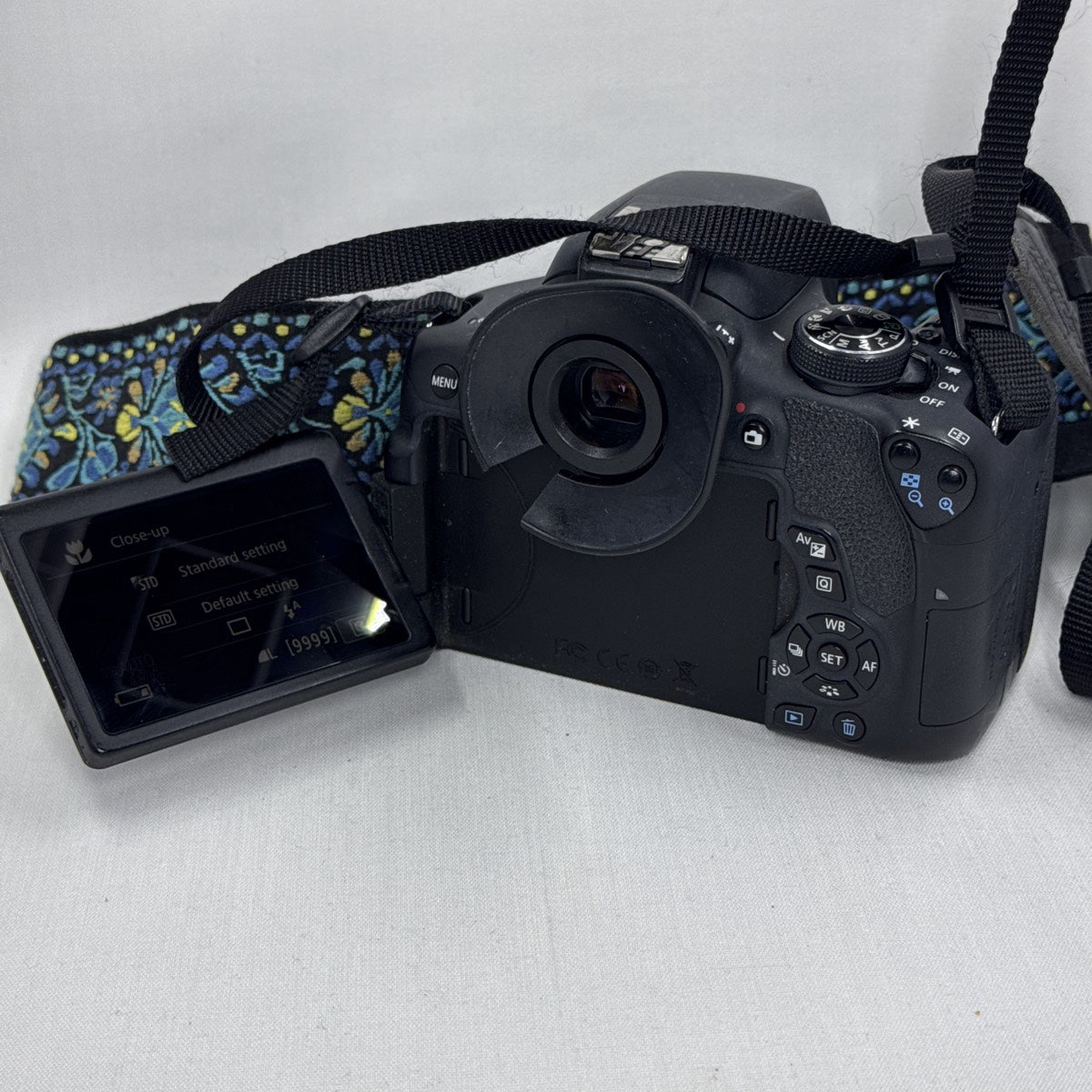 Used Canon EOS Rebel T6i Camera