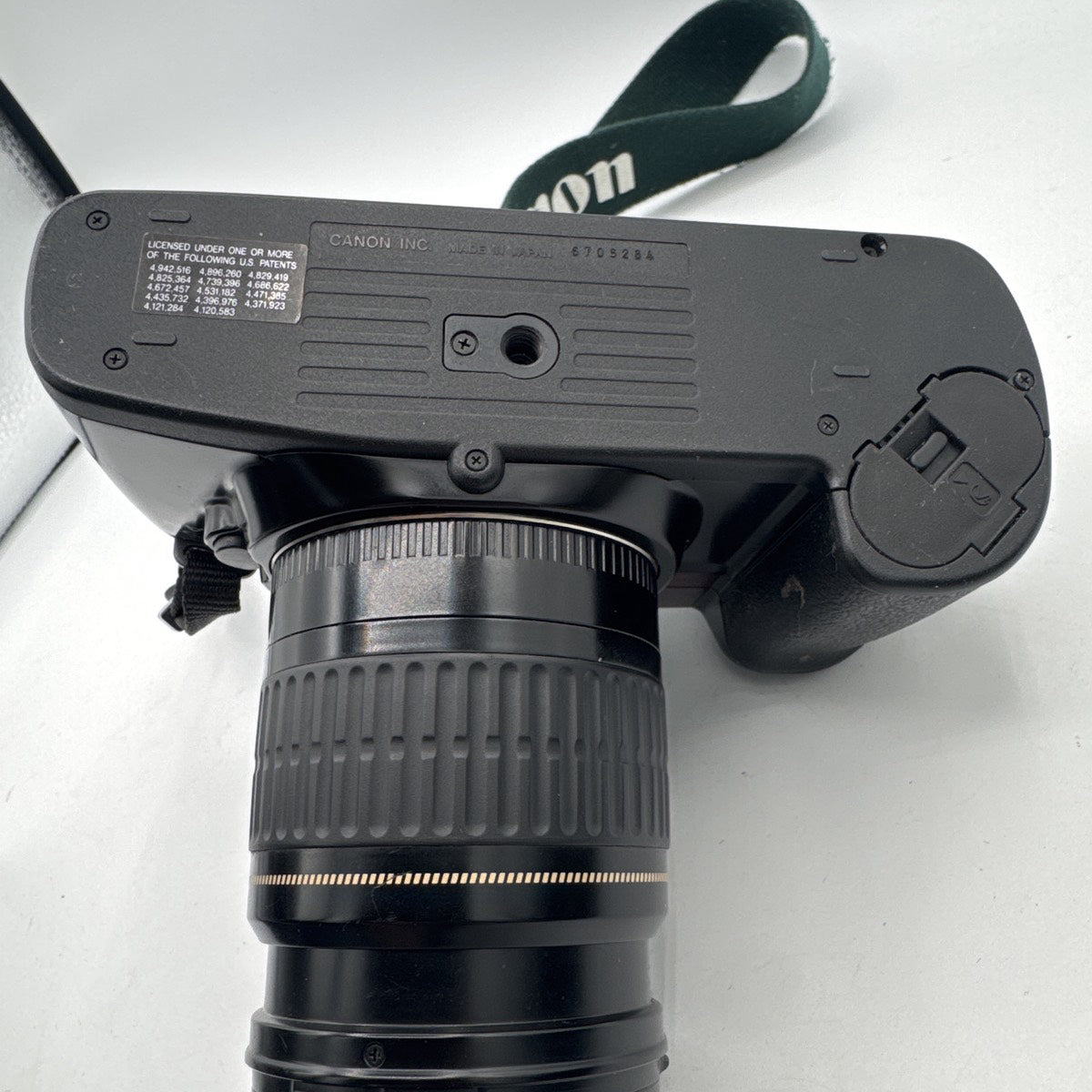 Used Canon EOS Elan with 28-80mm F3.5-5.6 II Camera