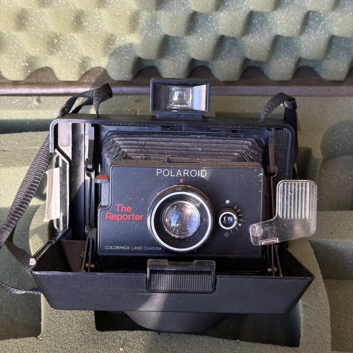 Used Polaroid The Reporter Colorpack Land Camera