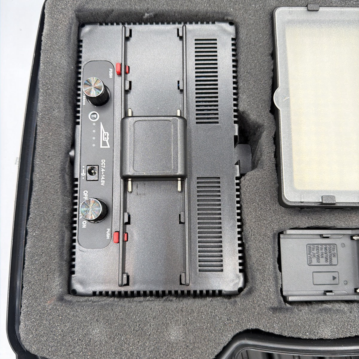 Used Polaroid LED Light Panel Kit