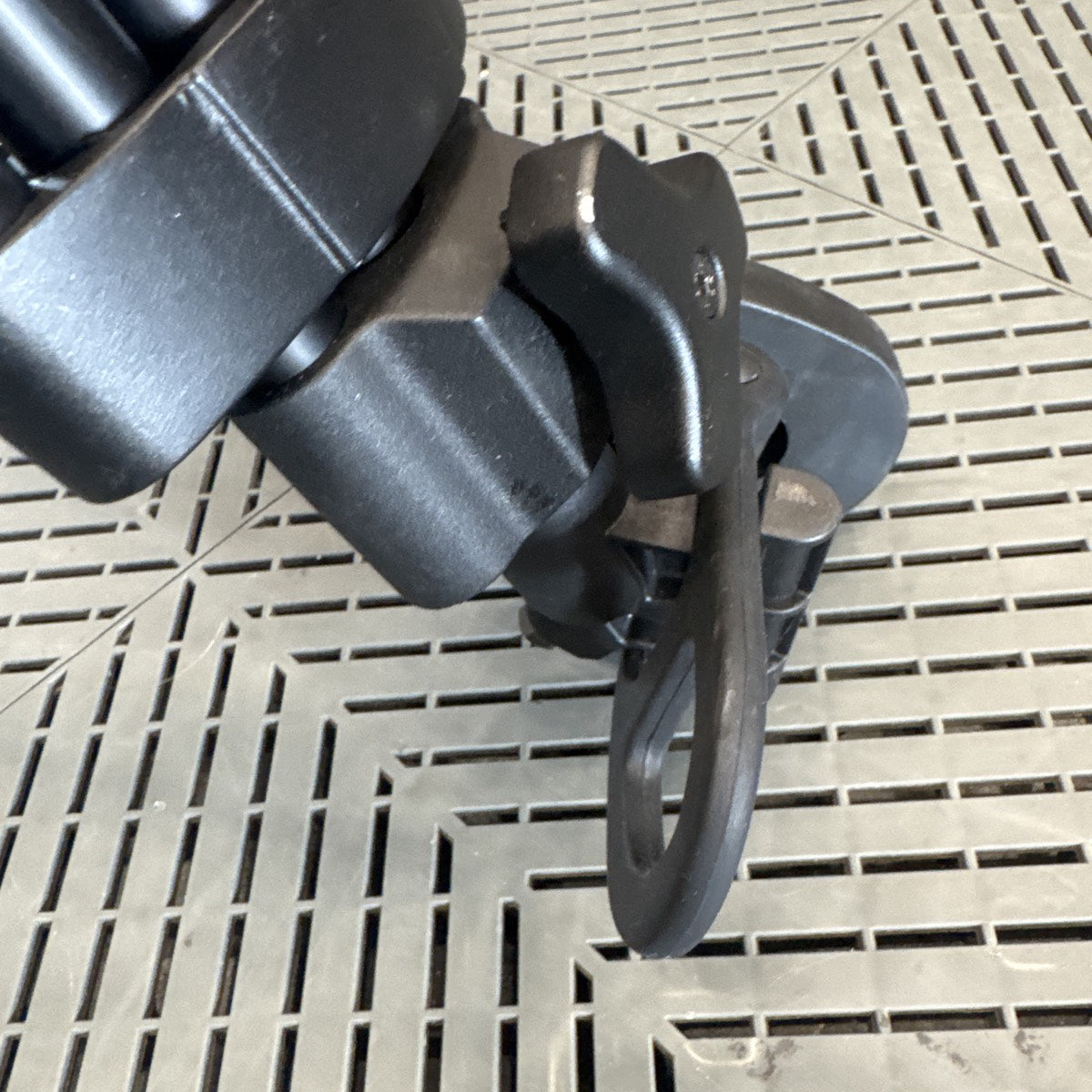 Used Neewer Heavy-Duty Video Camcorder Tripod (78.7")
