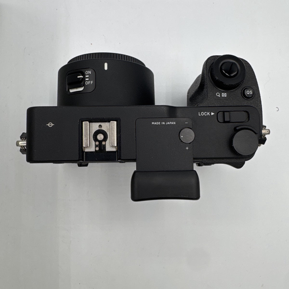 Used Sigma sd Quattro with 30mm F1.4 DC HSM & 12-24 F4.5-5.6 II DG Camera