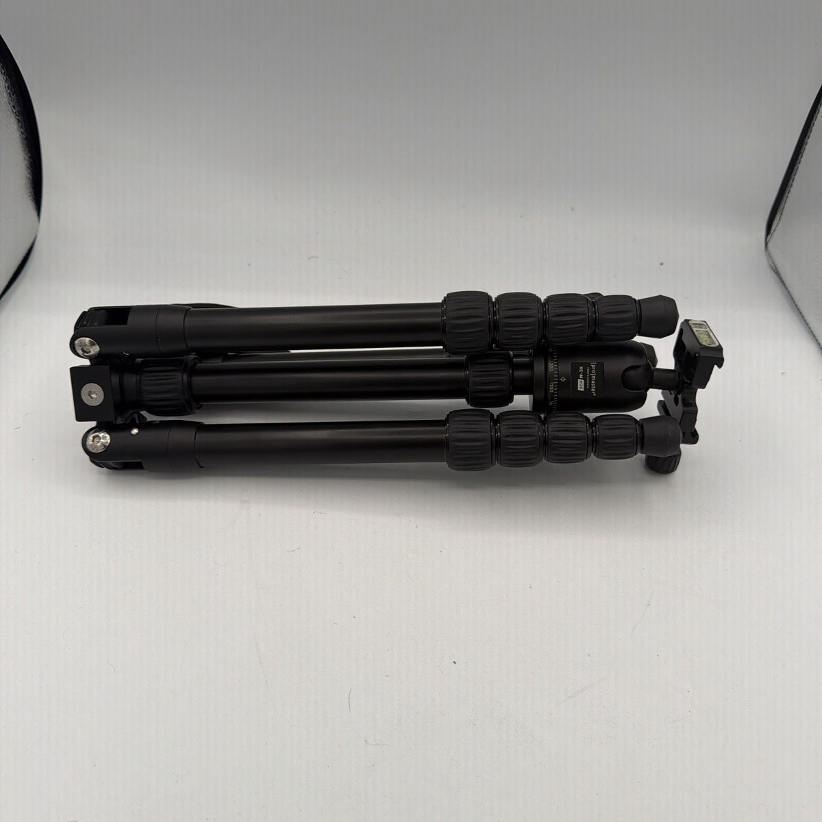 Used Promaster XC-M 522 Tripod