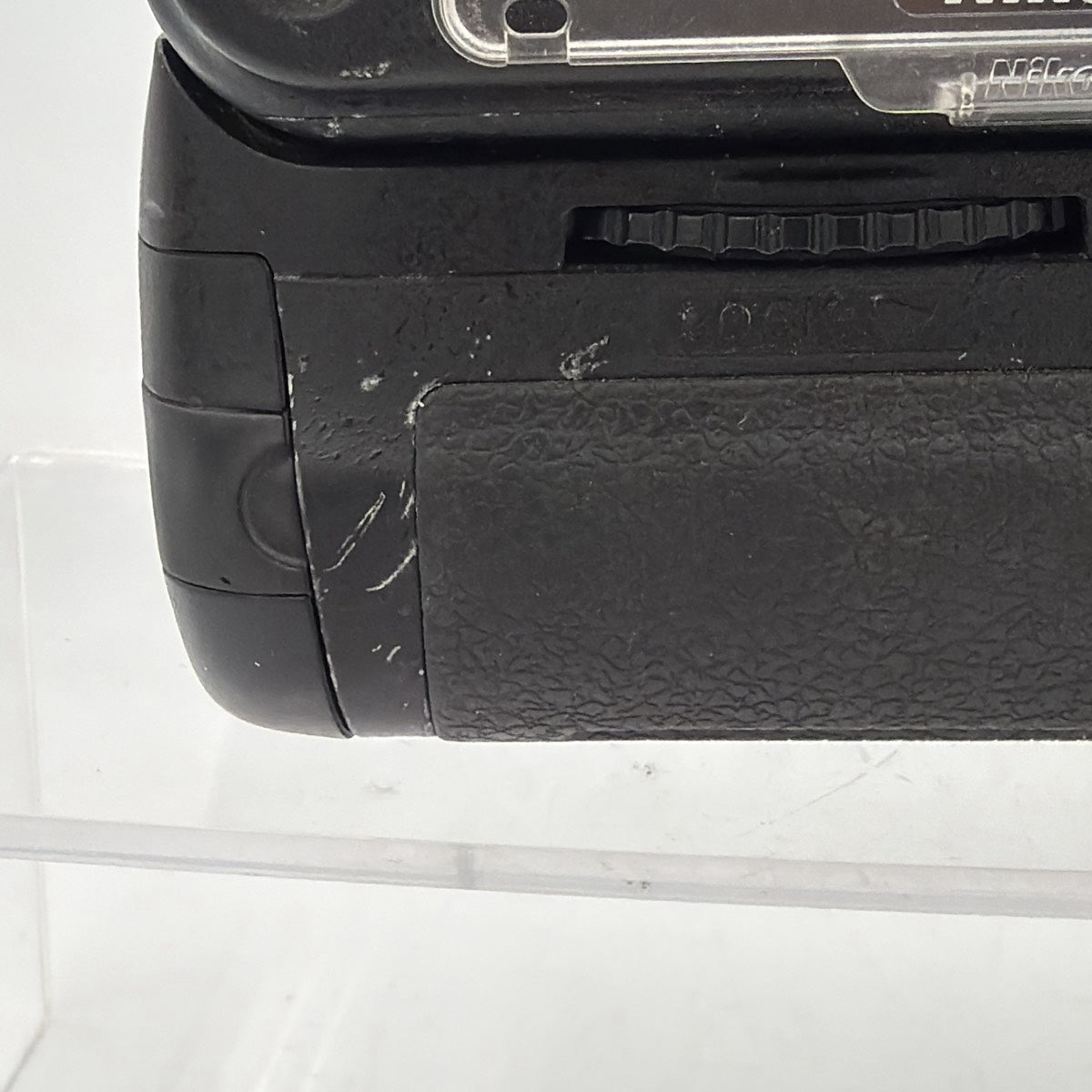 Used Nikon D800 with grip Camera