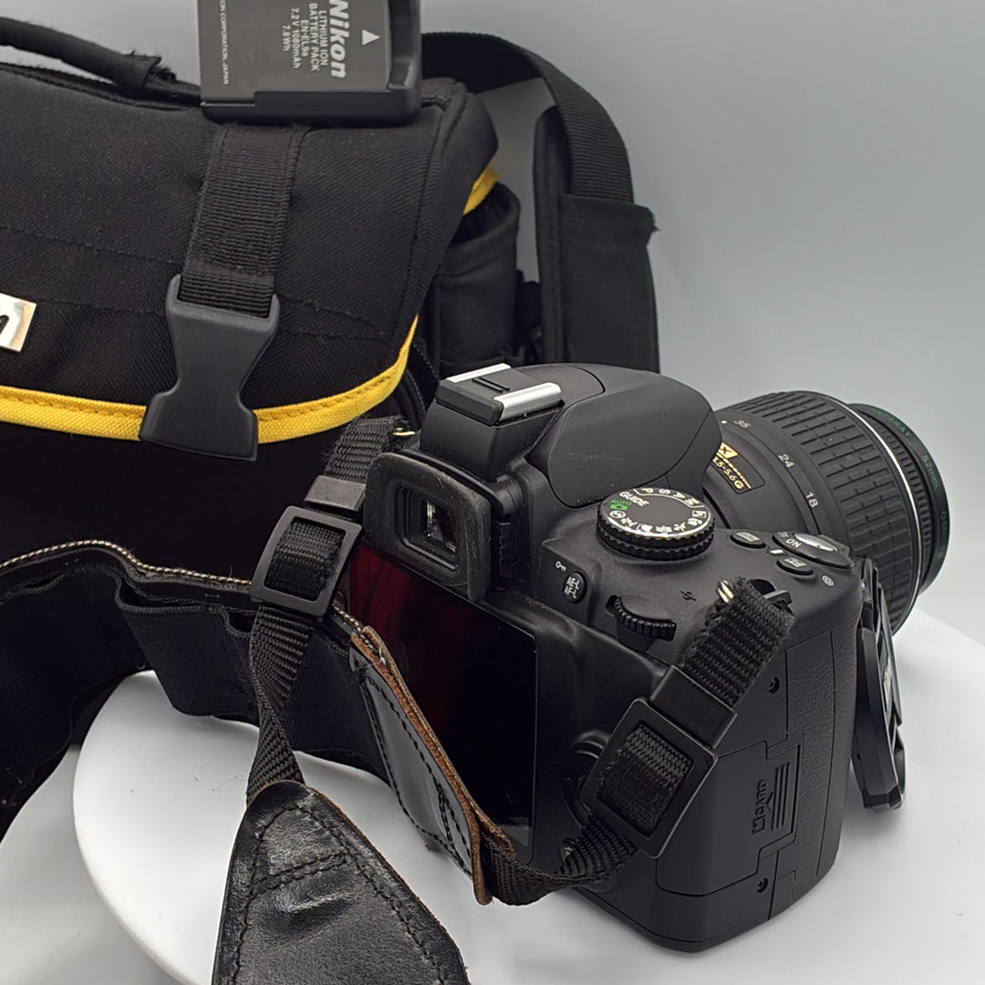 Used Nikon D3000 with 18-55mm F3.5-5.6 Camera
