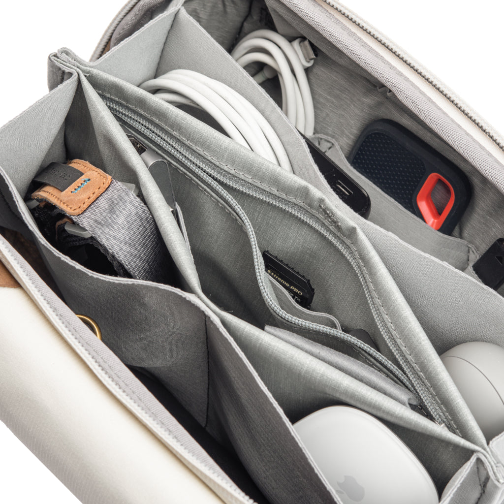 Tech Pouch | Bone