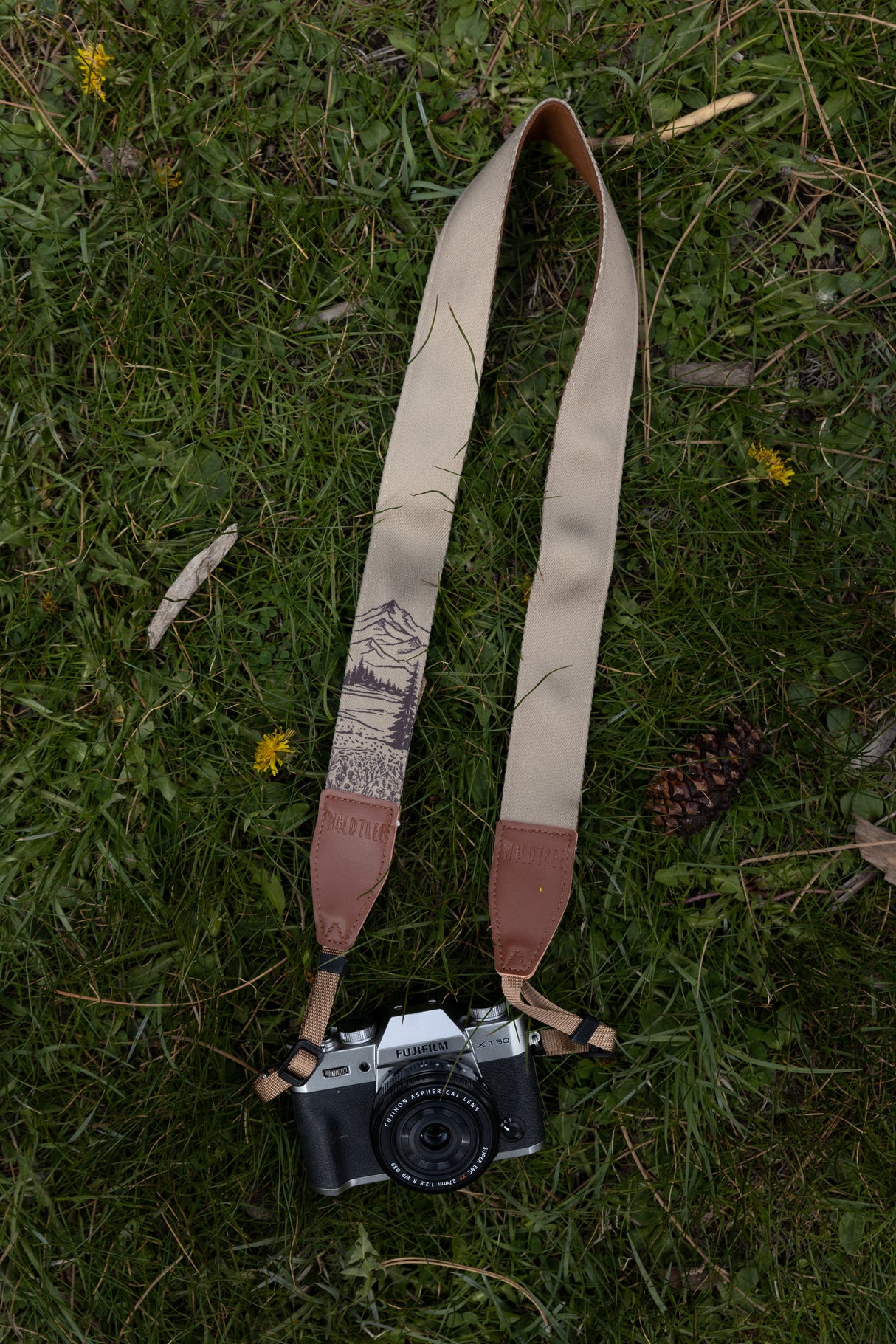MT flower Brown Camera Strap