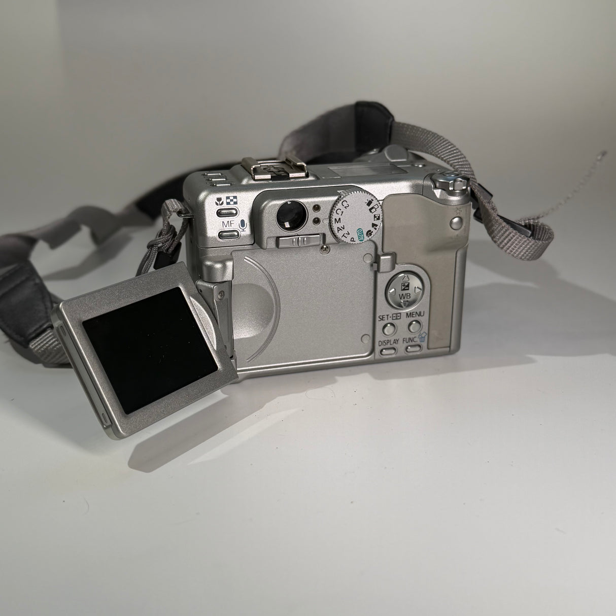 (USED) Canon PowerShot G6 Digital Camera