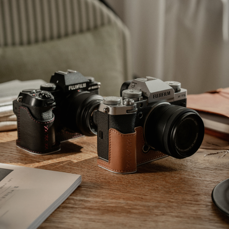 Leather Camera Case (For FujiFilm）