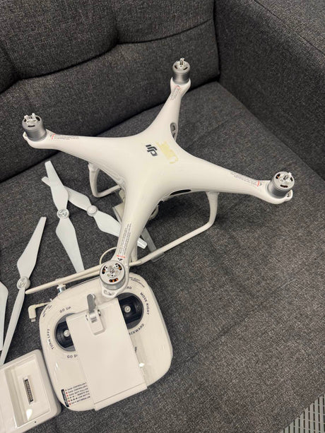 (USED) Dji Phantom with Backpack and Accessories
