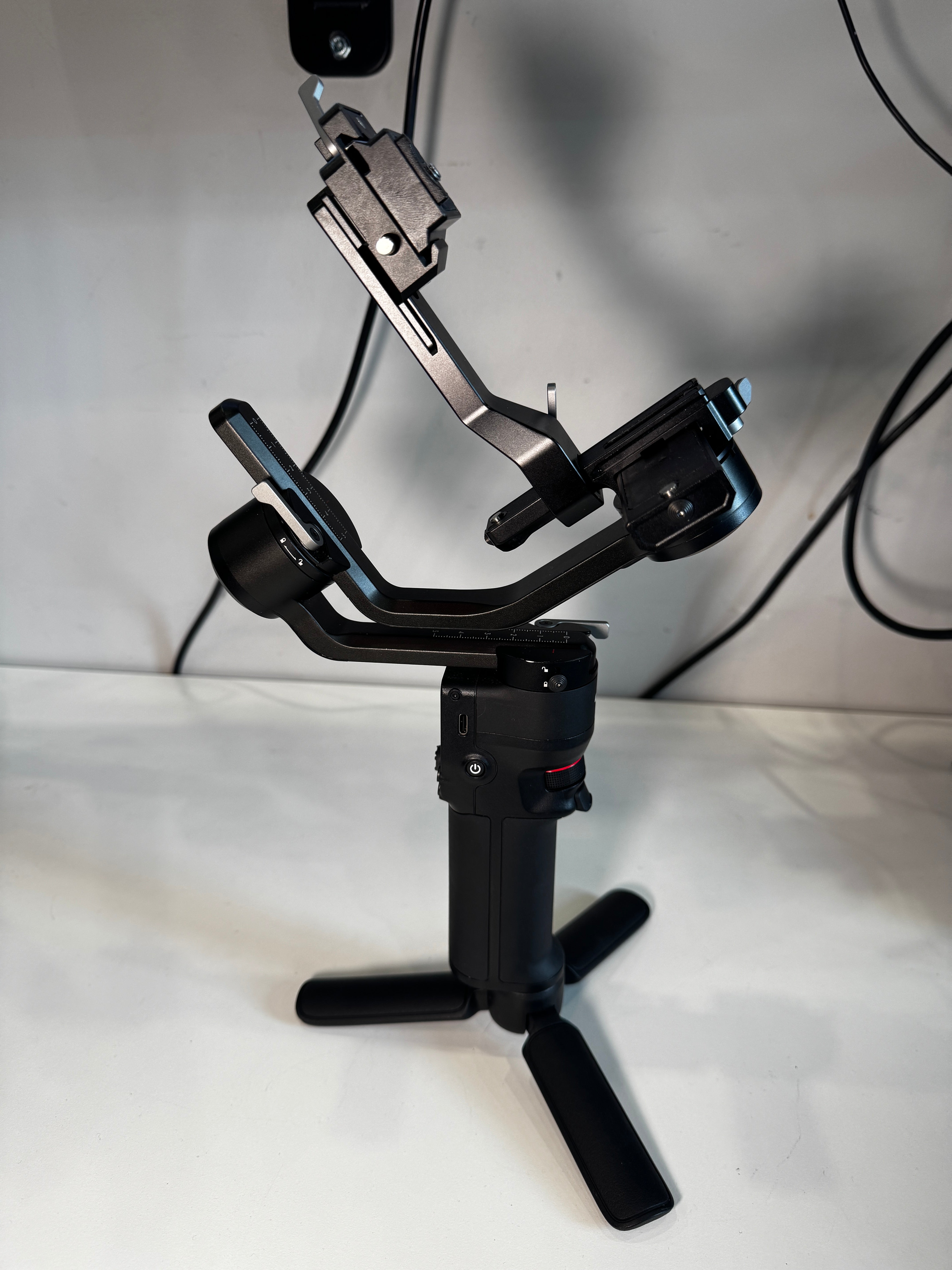 DJI RS3 mini 中古 中古(B)] DJI RS 3 Mini [良い] dji-rs3-mini – Rentio Outlet