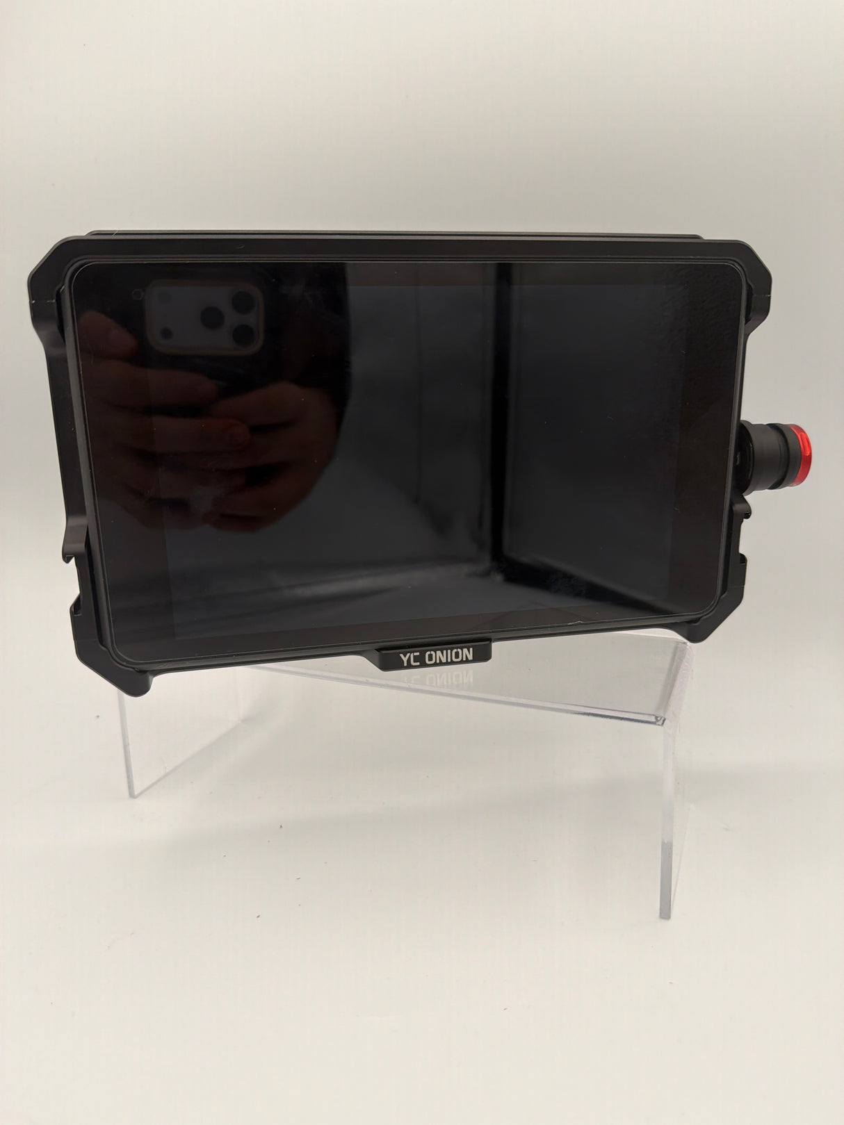 (USED) YoloBox Pro (No cords just monitor)