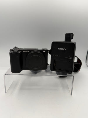 (USED) Sony ZV-E10 II Camera w/ 16-50mm PZ Lens & Peak Design Strap