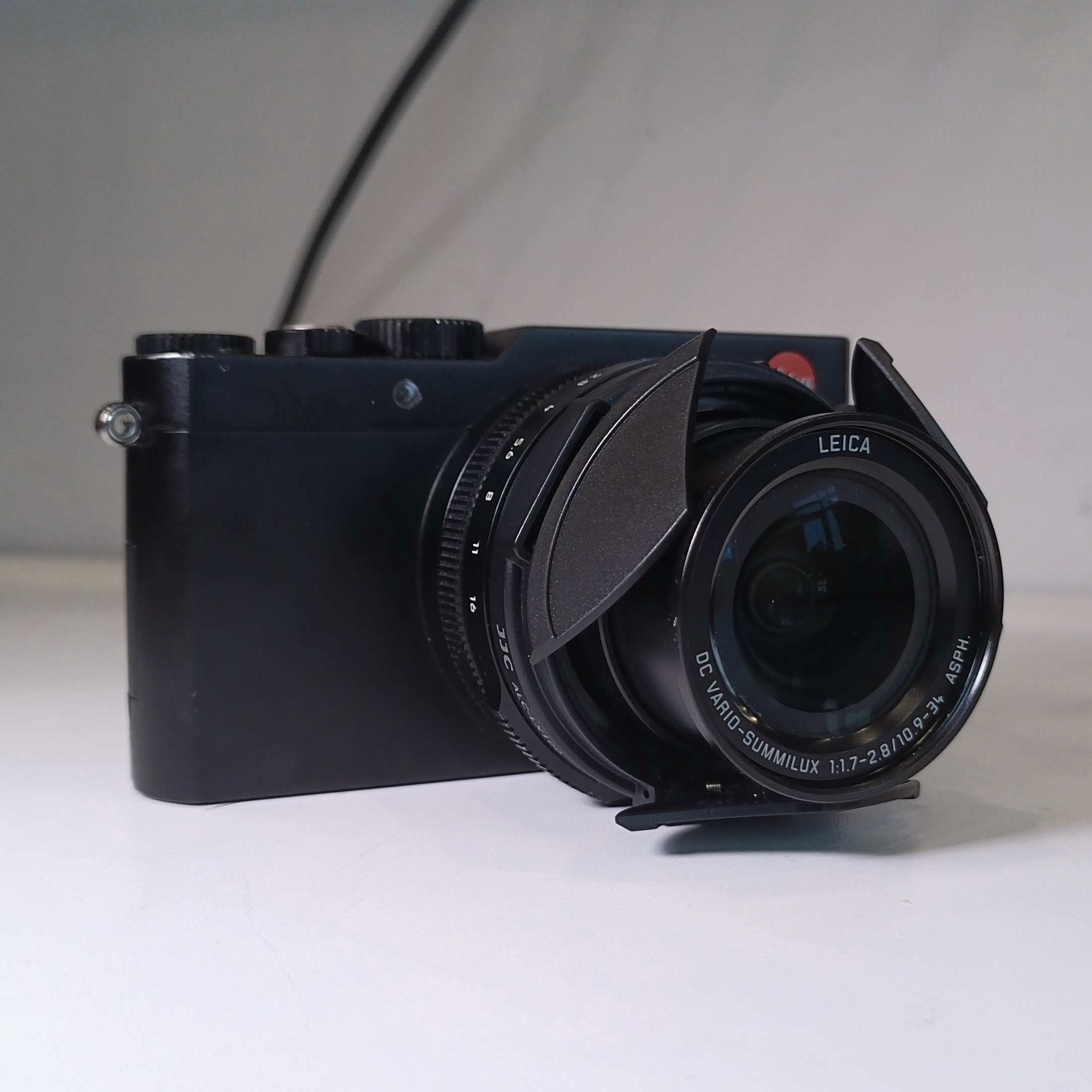 USED) Leica D-Lux – IMPULSE