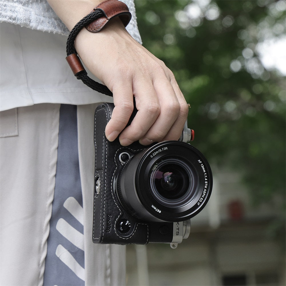 SmallRig Half Case / Wrist Strap Kit for FUJIFILM X-T5