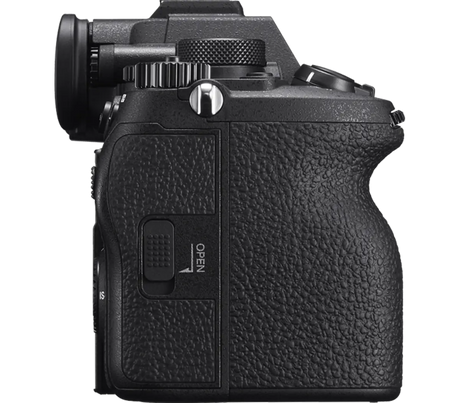 Sony Alpha 7 V - Full-frame Mirrorless Interchangeable Lens Camera - Image 4