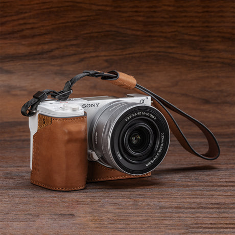 SmallRig Leather Case Kit for Sony ZV-E10 II (Brown)