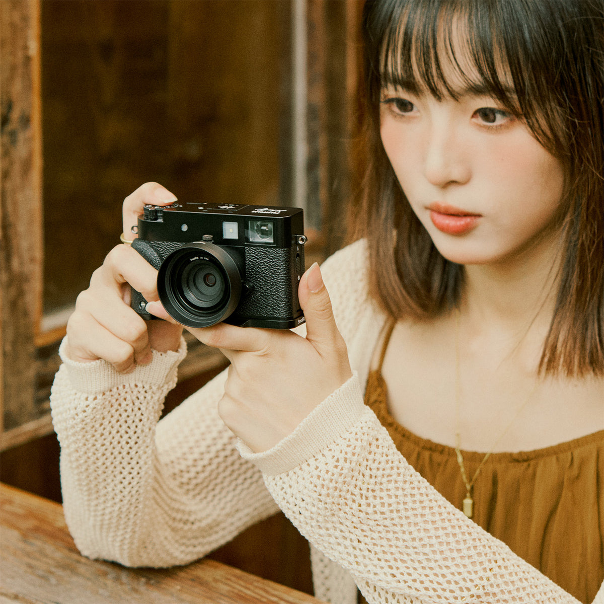 SmallRig Lens Hood for FUJIFILM X half (Black)