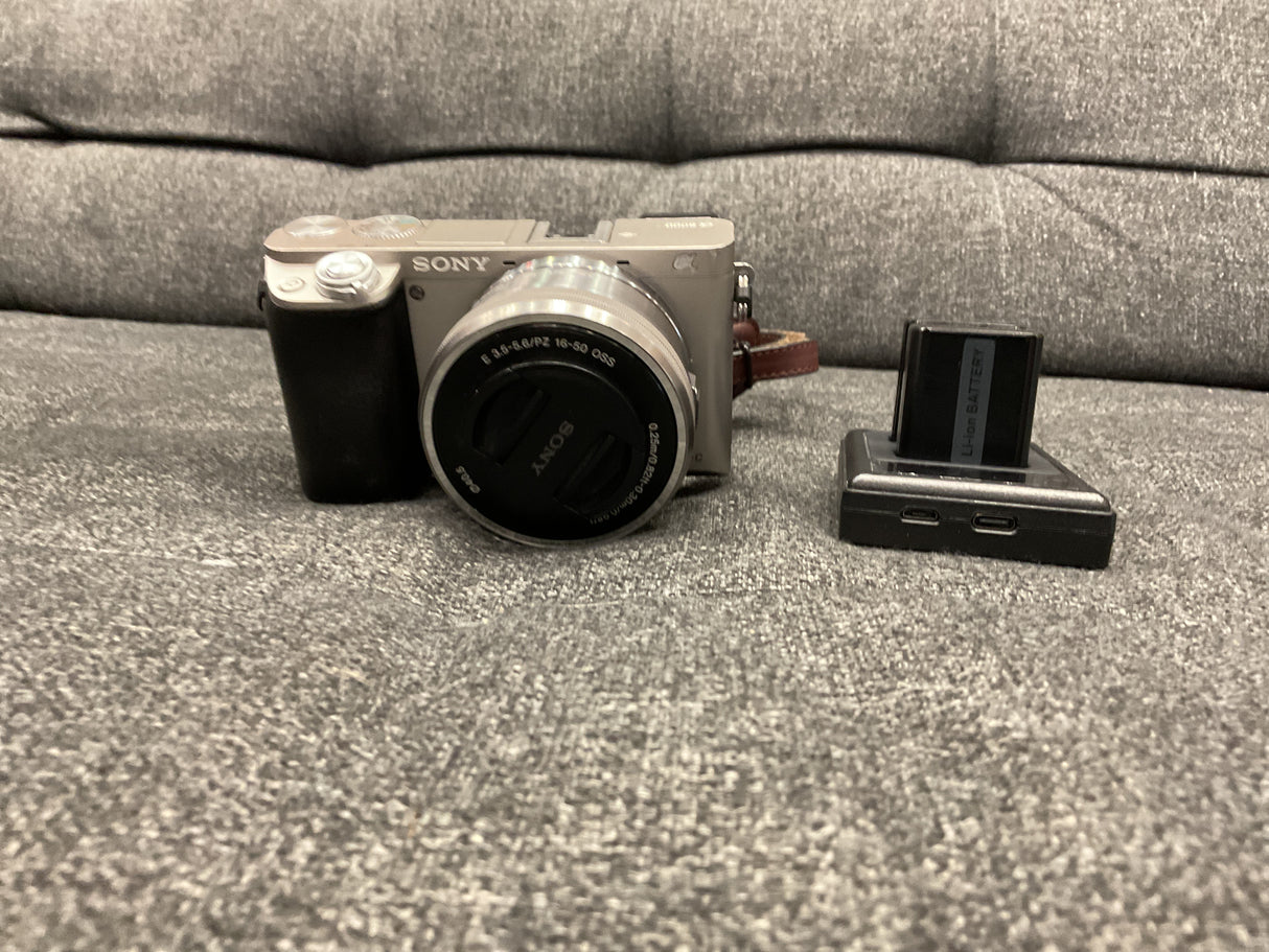 (USED) Sony a6000 with 16-50mm (NO RETURNS)