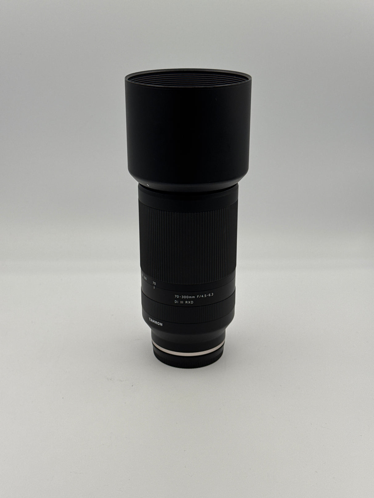 (USED) Tamron 70-300mm F4.5-6.3 Di III RXD Sony E-Mount