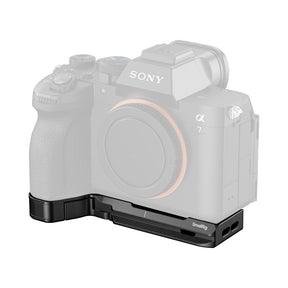 SmallRig Baseplate with AirTag Slot for Sony Alpha 7 V / 7R V / 7 IV