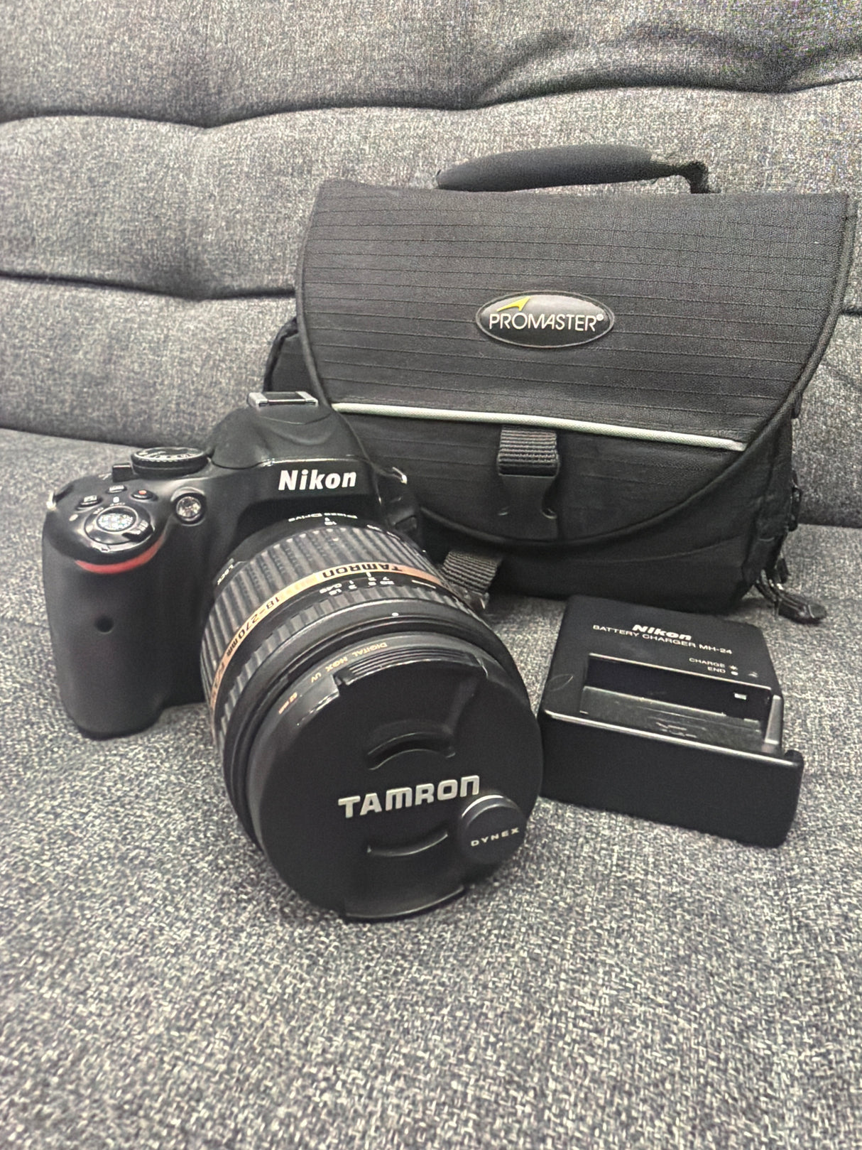 (Used) D5100 with 18-270mm lens (No Returns)