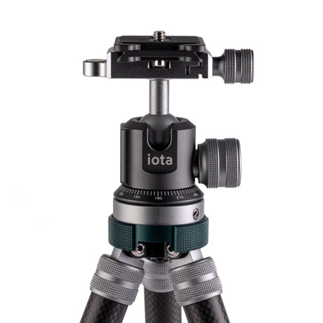 ProMaster iota 422 Ultralightweight Tripod Kit - Carbon Fiber - Image 5