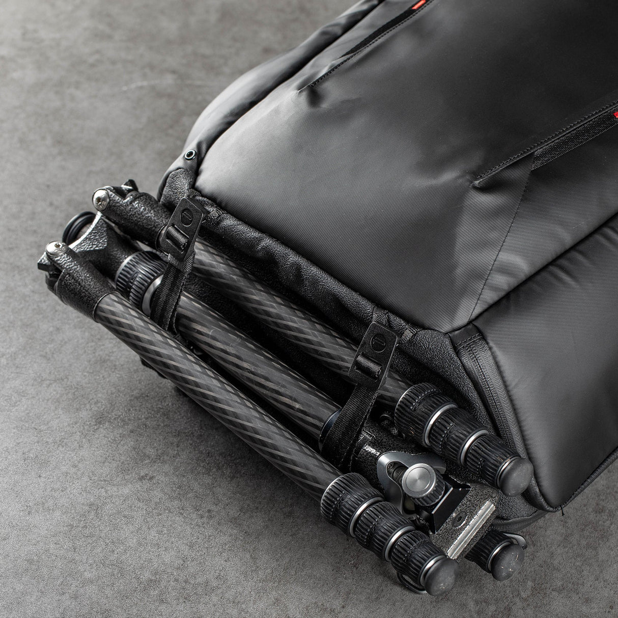 OneMo Lite Backpack 22L